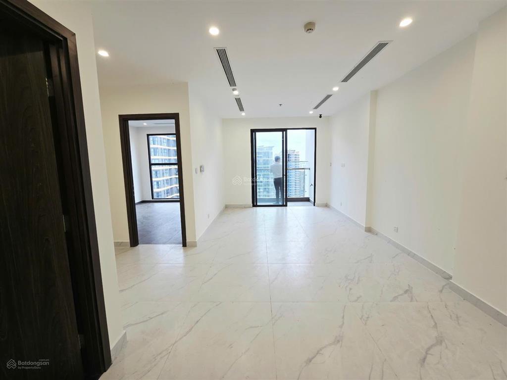 Cần bán căn hộ 1pn+ khu cao cấp beverly giá tốt chỉ 3,2 tỷ. nhà mới chưa qua sử dụng, có sổ hồng
