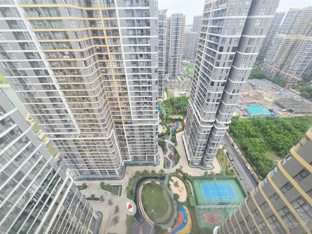 Cần bán căn hộ 1pn+ khu cao cấp beverly giá tốt chỉ 3,2 tỷ. nhà mới chưa qua sử dụng, có sổ hồng