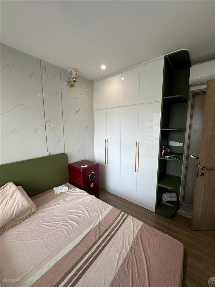 Bán căn góc 2pn+ 2wc, tầng trung view nội khu, sẵn sổ hồng, trang bị nội thất cao cấp