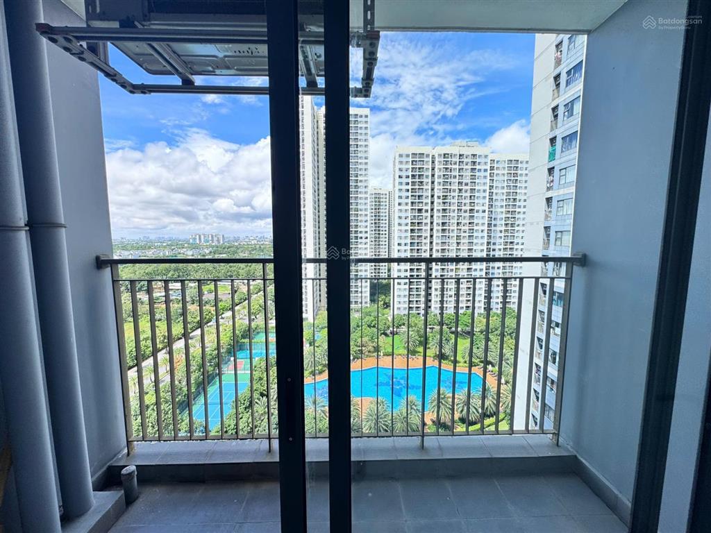 Bán căn hộ 1pn+ giá tốt, view thoáng đẹp. sẵn sổ hồng công chứng mua bán ngay