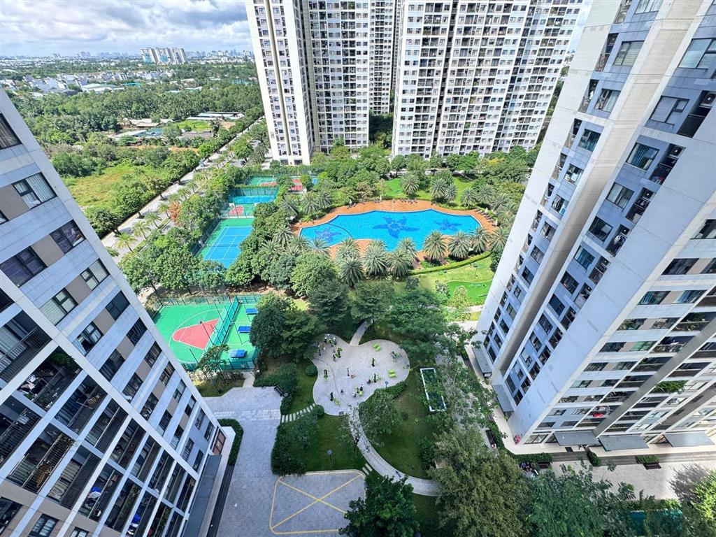 Bán căn hộ 1pn+ giá tốt, view thoáng đẹp. sẵn sổ hồng công chứng mua bán ngay