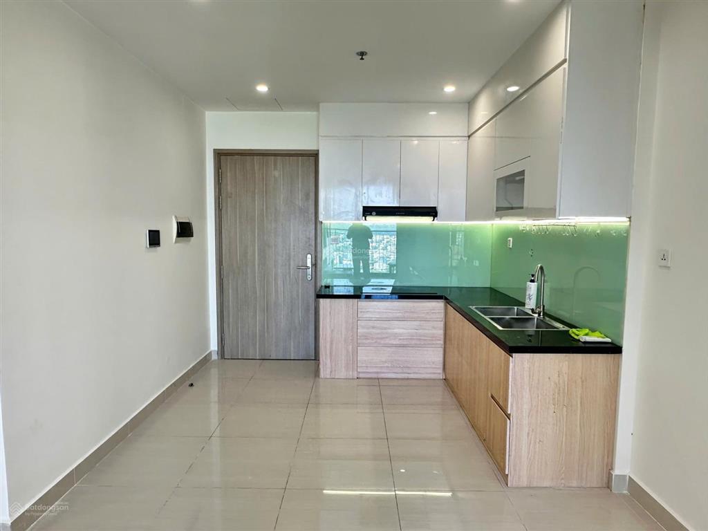 Bán căn hộ 2pn giá tốt 2,350 tỷ có sổ hồng, nội thất, tầng trung