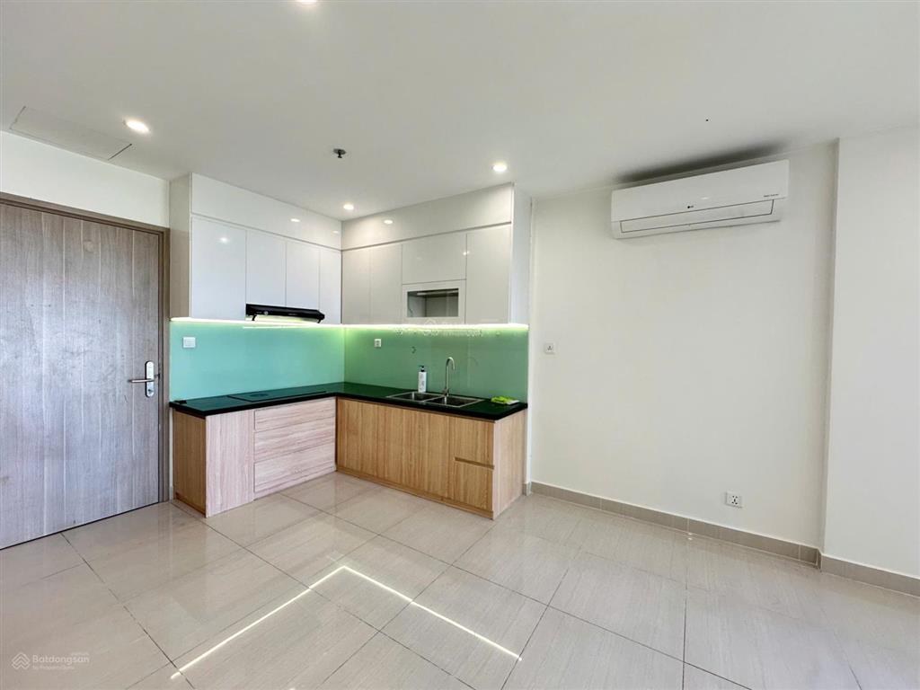 Bán căn hộ 2pn giá tốt 2,350 tỷ có sổ hồng, nội thất, tầng trung