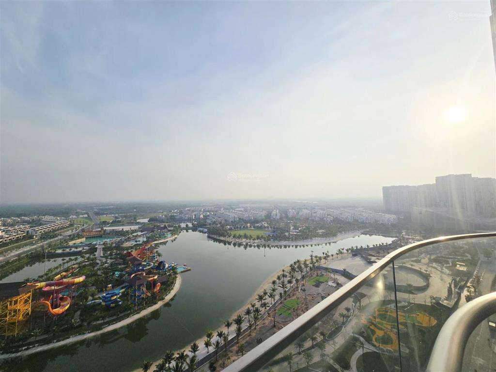 Bán căn 3pn 2wc beverly full nội thất cao cấp  view trực diện công viên 36ha  sông đồng nai.