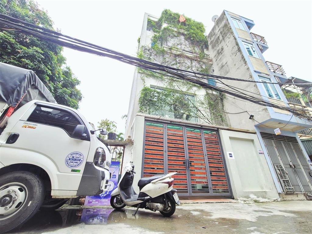 Chính chủ bán nhà khu vĩnh hưng 92m mt 6,3m đường 7m ô tô tránh nhà 5 tầng