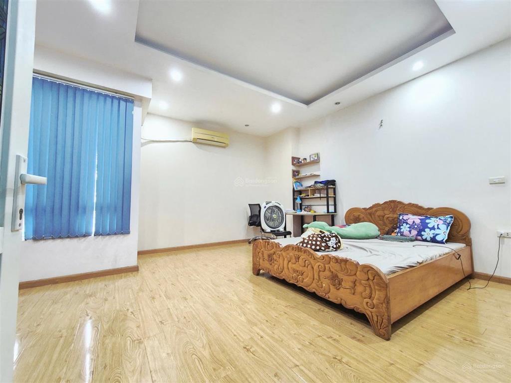 Chính chủ bán nhà khu vĩnh hưng 92m mt 6,3m đường 7m ô tô tránh nhà 5 tầng