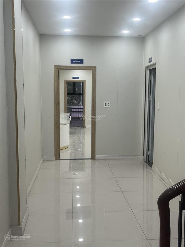 Cho thuê tòa nhà 6 tầng nguyễn văn linh gần cầu rồng, đà nẵng 121m2, 60tr/th