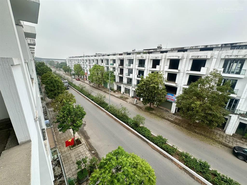 Bán shophouse 4,5 tầng đường 24m cạnh thpt chuyên vĩnh phúc