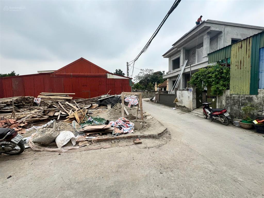 Bán gấp lô góc 100m2 phù lỗ mặt tiền 5.5m ngõ thông giá 42tr/1m2
