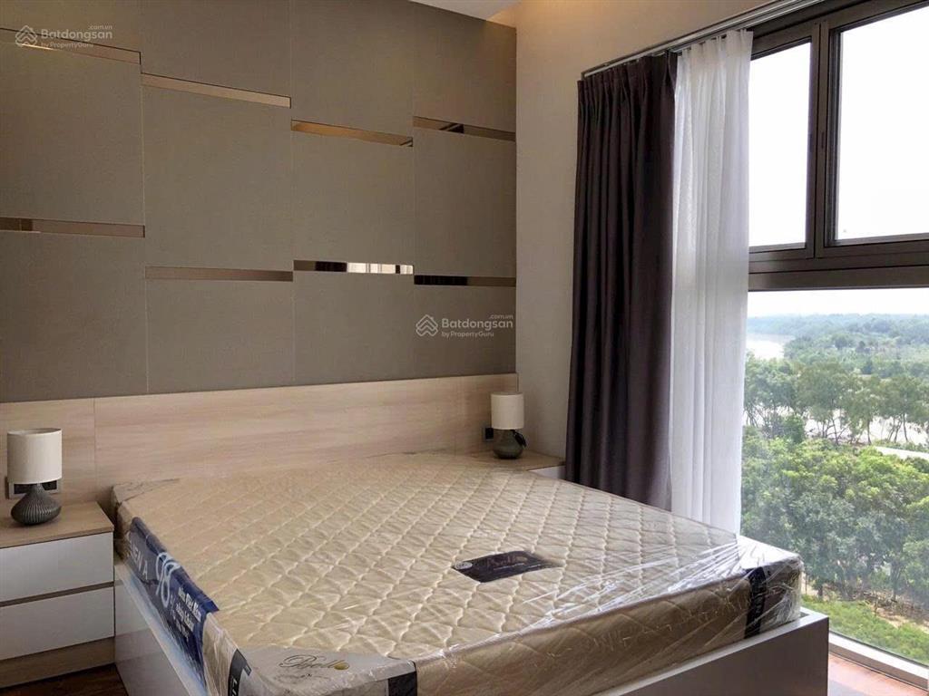 Cho thuê căn hộ midtown phú mỹ hưng ,135m2 ,3pn , 40tr  0909 875 *** nga