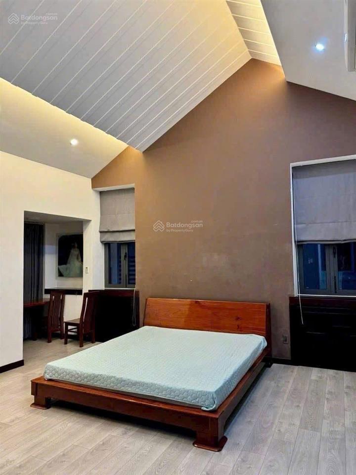 Cho thuê biệt thự khu sadeco vivo quận 7, 6pn, khu sát pmh q7,  0909 875 ***