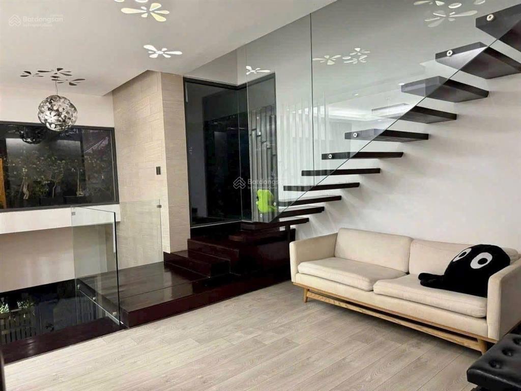 Cho thuê biệt thự khu sadeco vivo quận 7, 6pn, khu sát pmh q7,  0909 875 ***