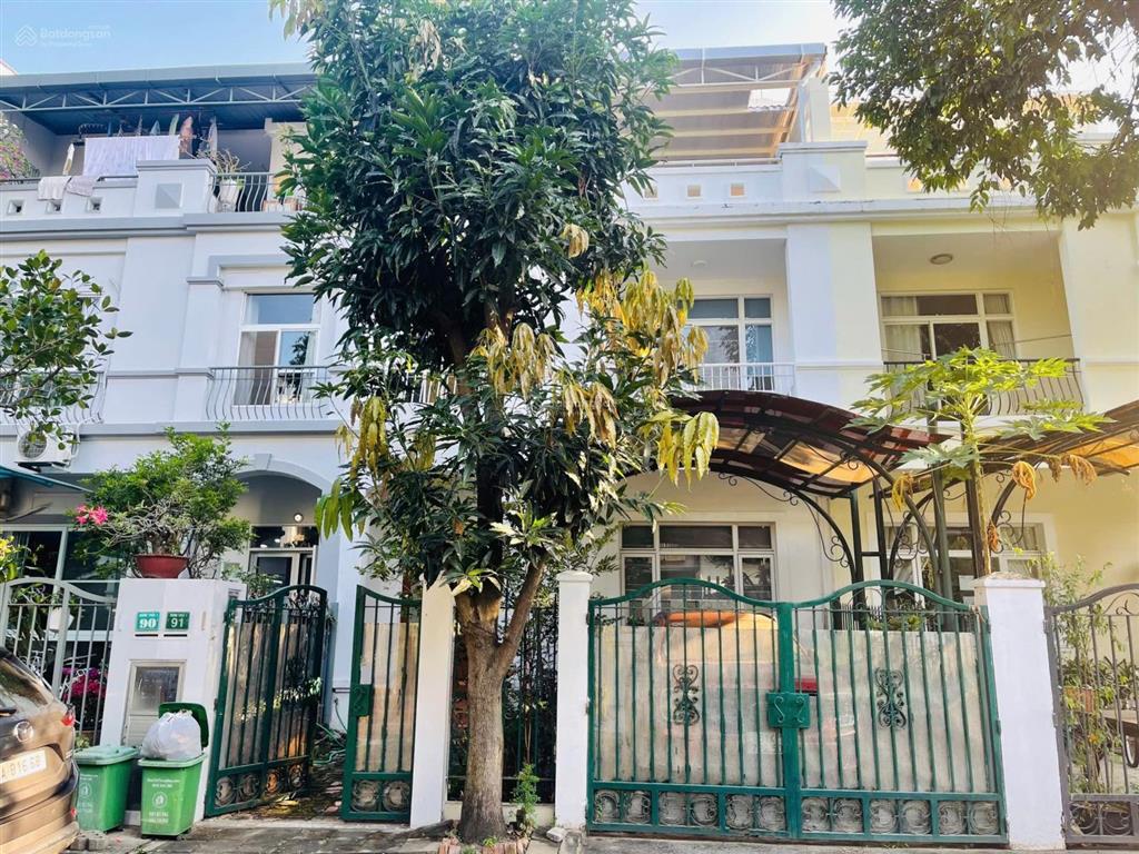 Cho thuê biệt thự liên kế hưng thái ,phú mỹ hưng, q7 hcm 36tr  0909 875 *** em nga