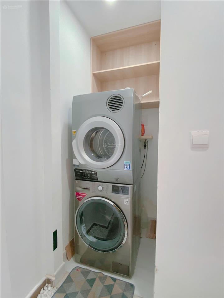 [ for rent ] cho thuê căn hộ midtown m6 phú mỹ hưng.  ms nga 0909 875 ***