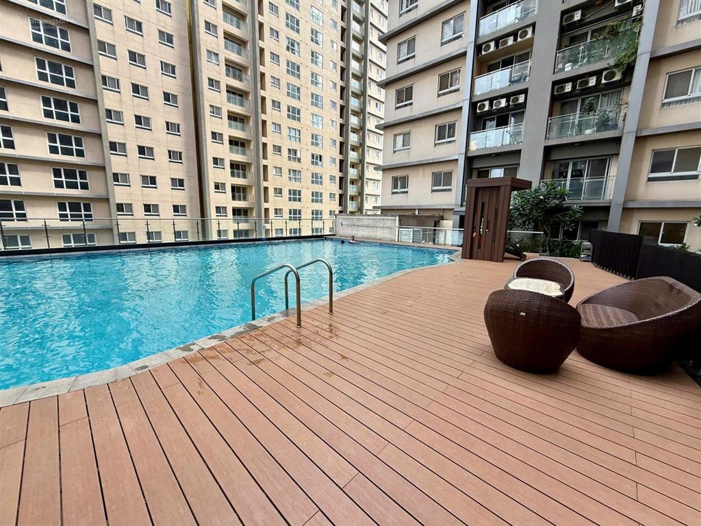 Chính chủ bán gấp cosmo city quận 7  sổ hồng sẵn  tặng full nội thất.  ms nga 0909 875 ***