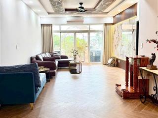 Cho thuê căn hộ cảnh viên 2 phú mỹ hưng.  0909 875 *** ms nga