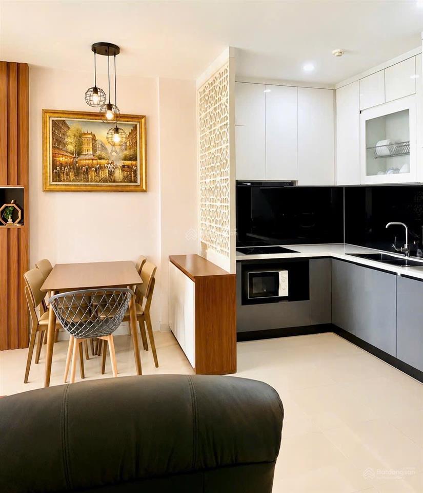 Cho thuê căn hộ sunrise riverside 2pn 2wc giá chỉ 13tr/th  0909 875 *** em nga