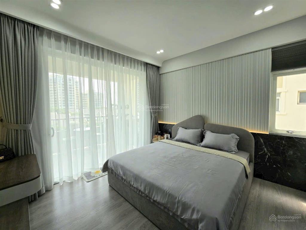 Cho thuê căn hộ cảnh viên 2  phú mỹ hưng.