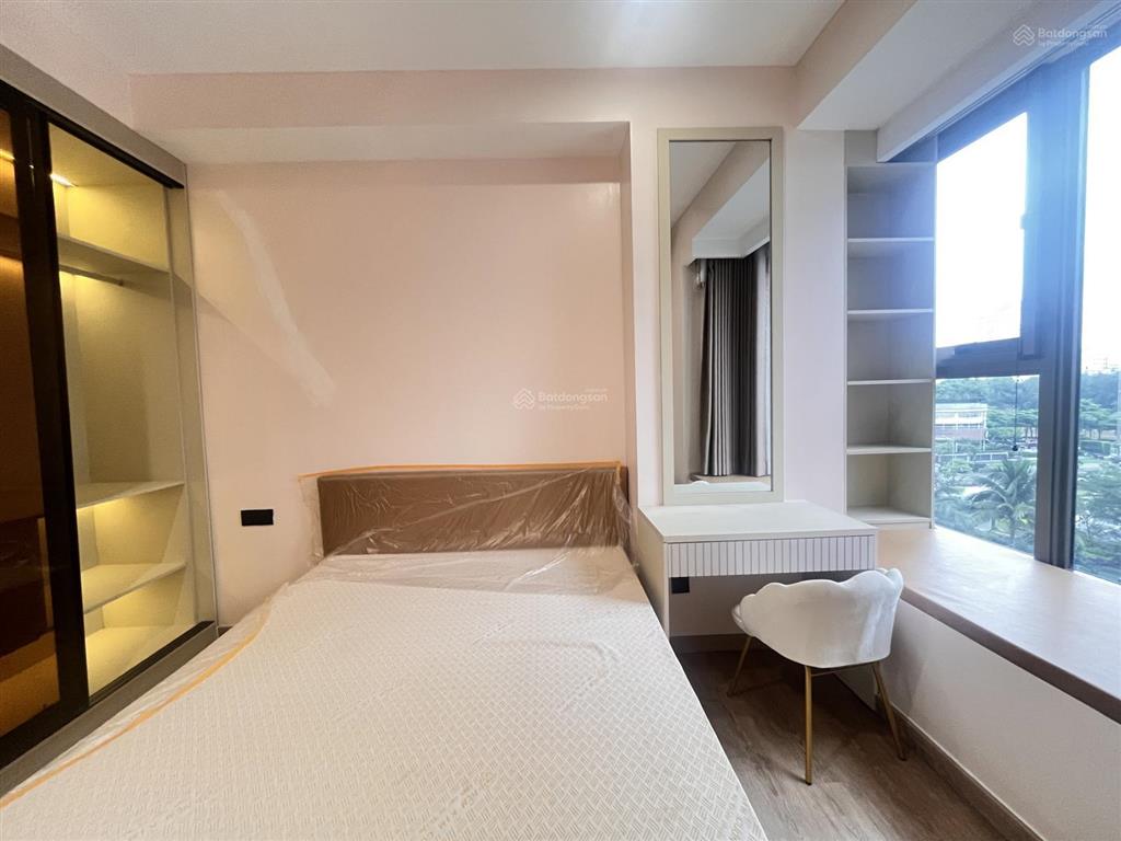 Cho thuê căn hộ m8 midtown phú mỹ hưng view hồ bơi tuyệt đẹp giá tốt 27 triệu/tháng