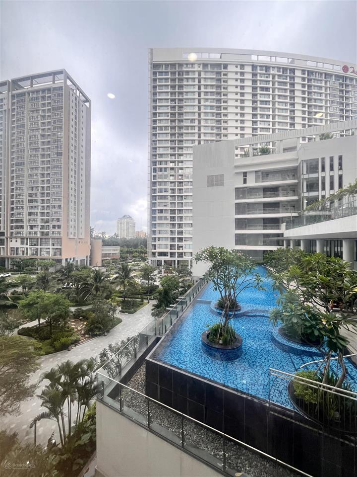 Cho thuê căn hộ m8 midtown phú mỹ hưng view hồ bơi tuyệt đẹp giá tốt 27 triệu/tháng
