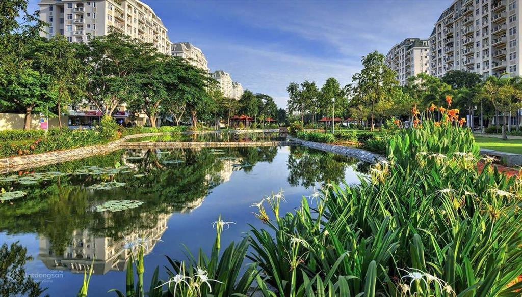 Bán căn hộ cảnh viên 1 phú mỹ hưng.  0909 875 ***