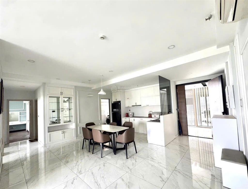 Cần bán căn hộ m5 midtown căn góc view sông tầng cao