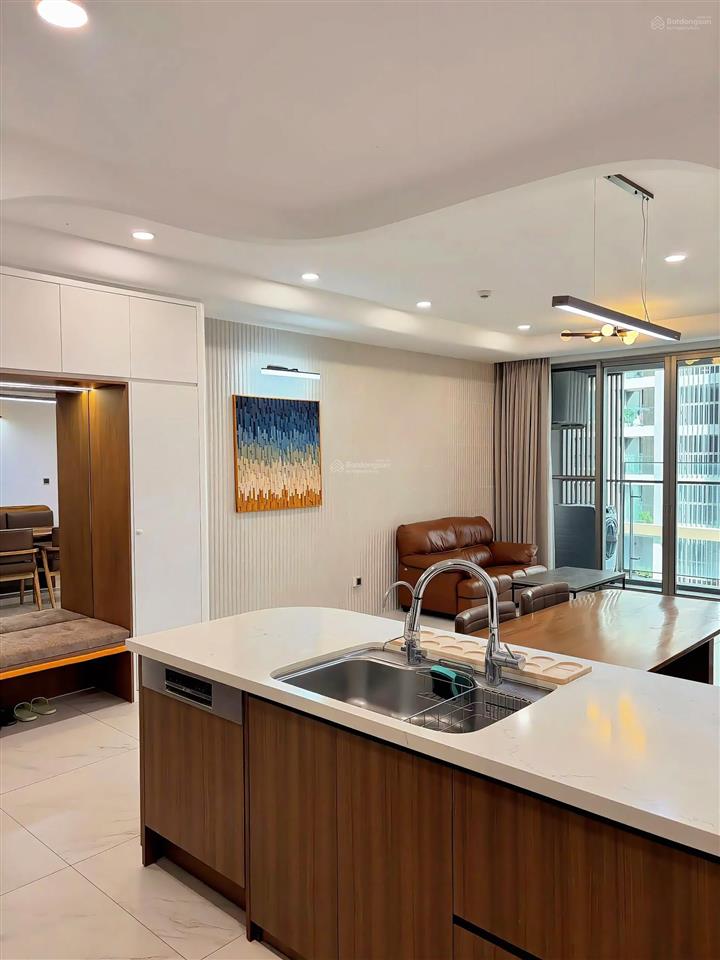 Cho thuê căn hộ midtown 3 phòng ngủ y hình giá 33 triệu/tháng   0909 875 ***