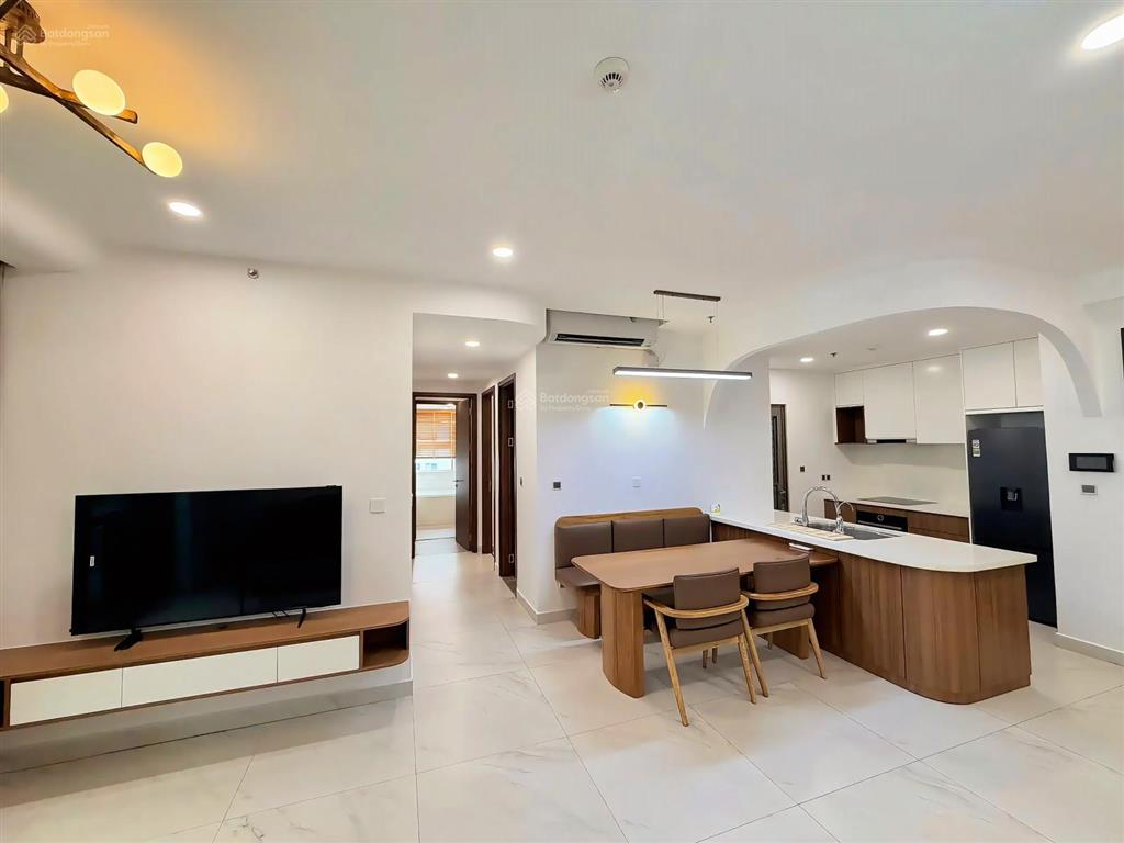Cho thuê căn hộ midtown 3 phòng ngủ y hình giá 33 triệu/tháng   0909 875 ***