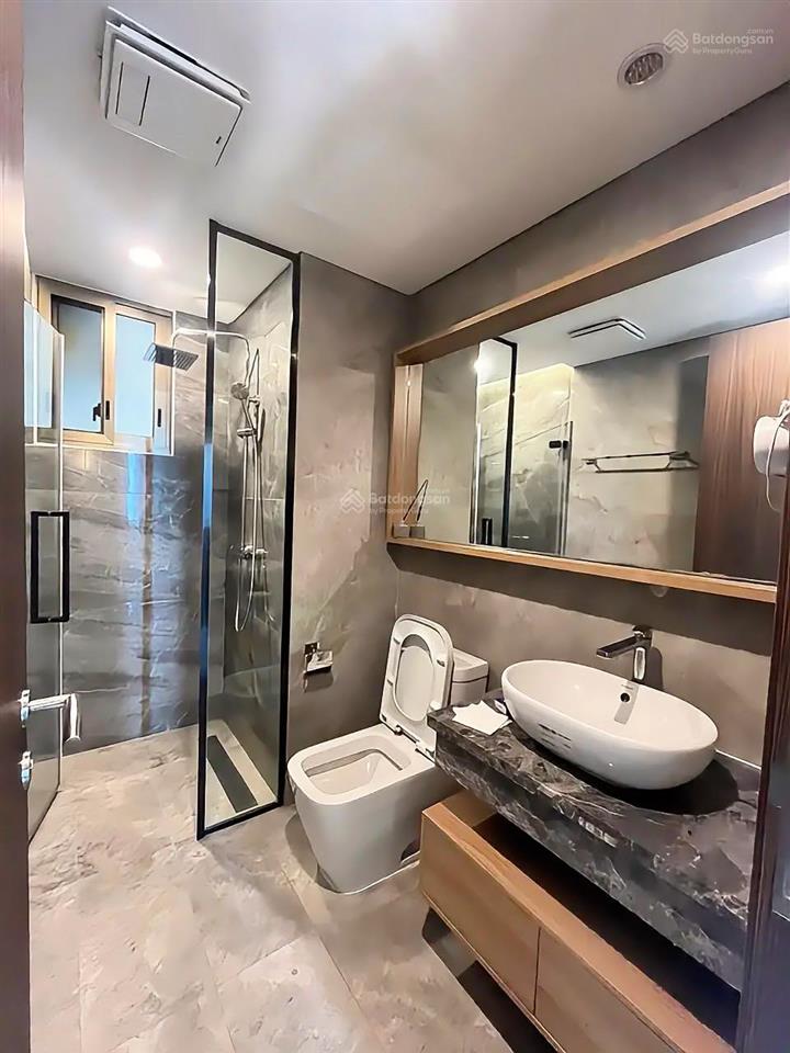 Cho thuê m8 126m2 3pn view sông sài gòn lớn,  0909 875 *** ms nga
