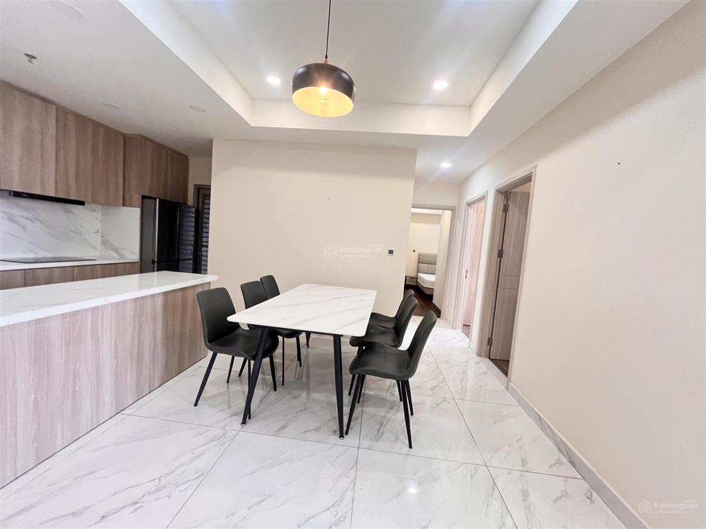 Cho thuê midtown m7 view sông  căn hộ 3 phòng ngủ y hình 40tr/th   0909 875 *** em nga