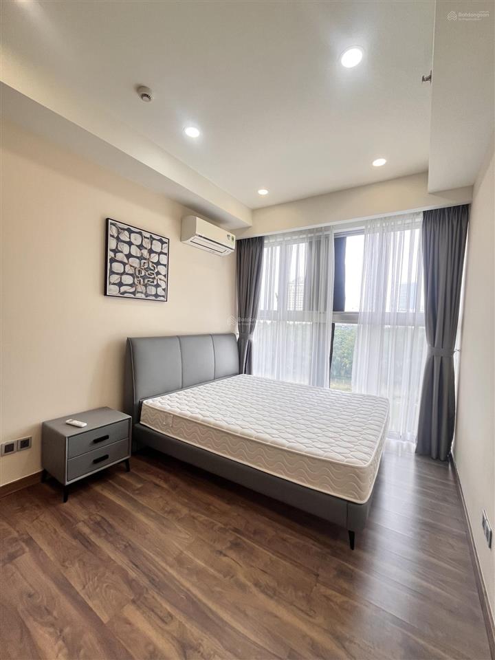 Cho thuê midtown m7 view sông  căn hộ 3 phòng ngủ y hình 40tr/th   0909 875 *** em nga