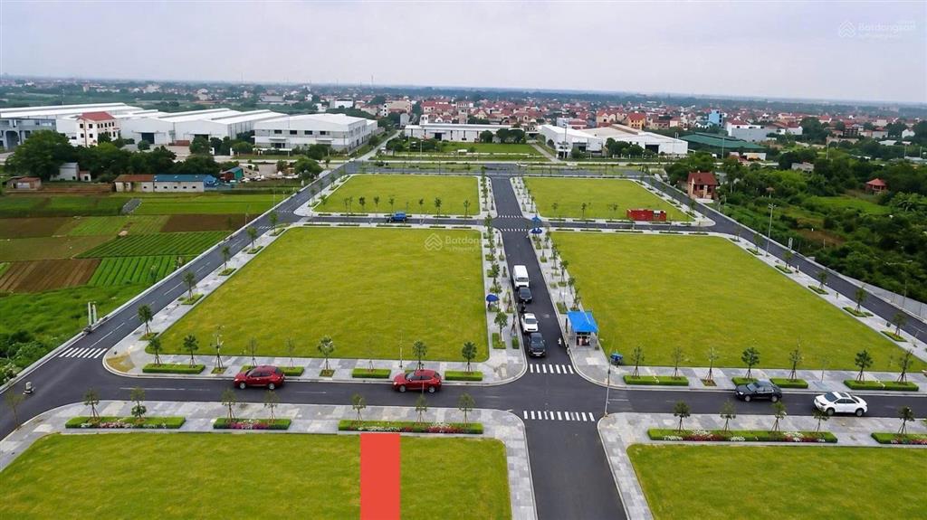 135m2 đấu giá khoá nhu 2 việt yên yên mỹ gần trục chính, ngã 3, mặt sau thoáng, giá cực tốt 4xtr/m2