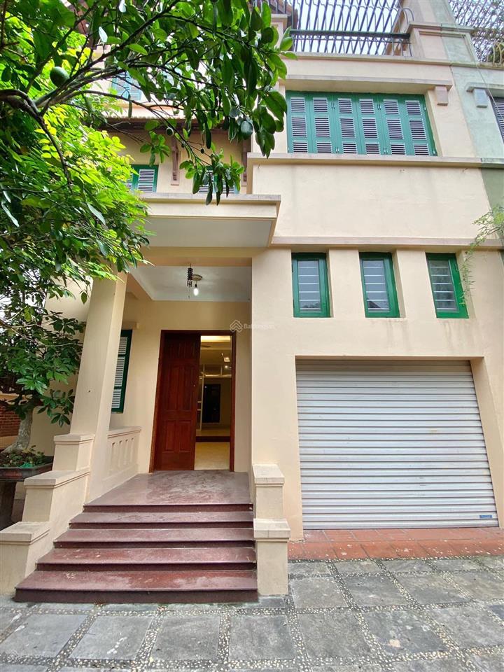 Cho thuê biệt thự hh04 kđt việt hưng, s 200m2, đồ cơ bản, phù hợp làm văn phòng, giá 25tr/tháng
