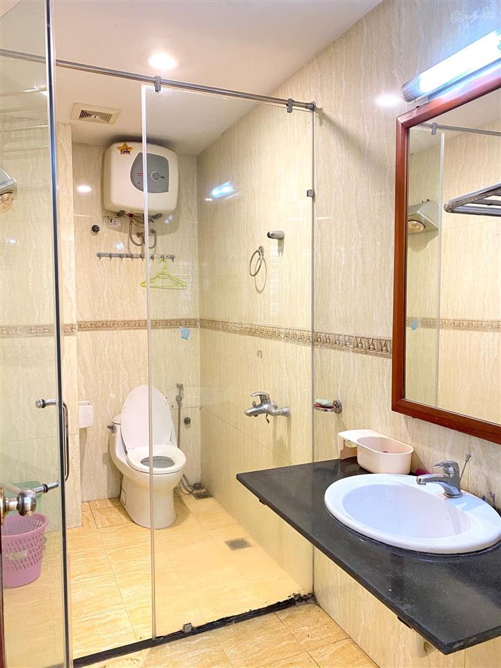 Cho thuê biệt thự hh04 kđt việt hưng, s 200m2, đồ cơ bản, phù hợp làm văn phòng, giá 25tr/tháng