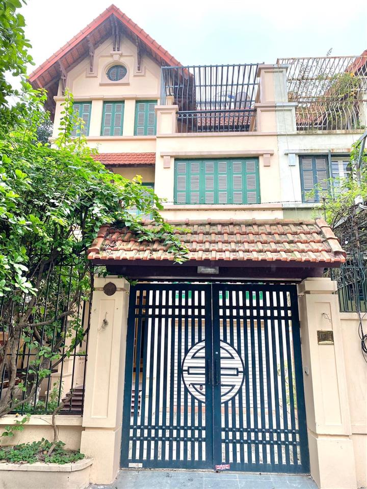 Cho thuê biệt thự hh04 kđt việt hưng, s 200m2, đồ cơ bản, phù hợp làm văn phòng, giá 25tr/tháng