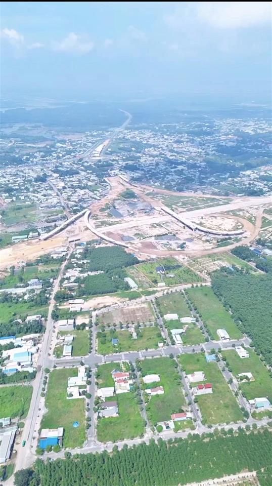 Chủ muốn sang nhượng lại lô đất tại tái định cư tân hiệp nằm sát nút giao cao tốc.  0901 336 ***