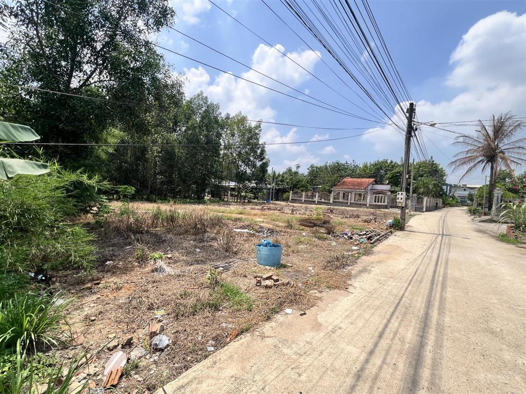 Chủ gửi bán lô đất nằm ngay khu dân cư, đối diện kcn và trường đại học hàng không
