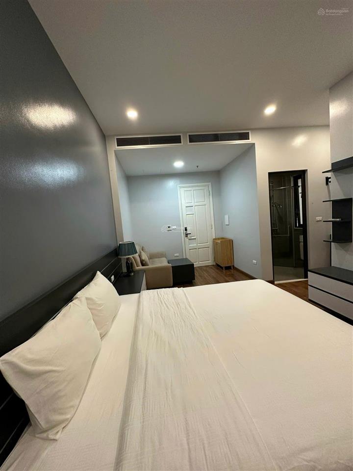 Chính chủ cần cho thuê căn hộ dịch vụ 1pn 40m2, full nội thất tại 51 linh lang, giá 10 triệu/tháng