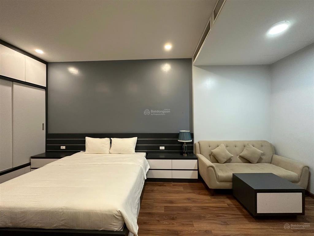 Chính chủ cần cho thuê căn hộ dịch vụ 1pn 40m2, full nội thất tại 51 linh lang, giá 10 triệu/tháng