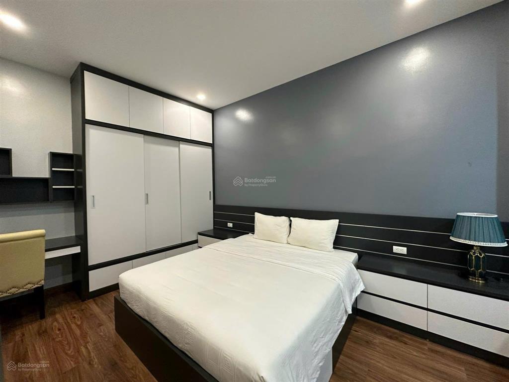 Chính chủ cần cho thuê căn hộ dịch vụ 1pn 40m2, full nội thất tại 51 linh lang, giá 10 triệu/tháng