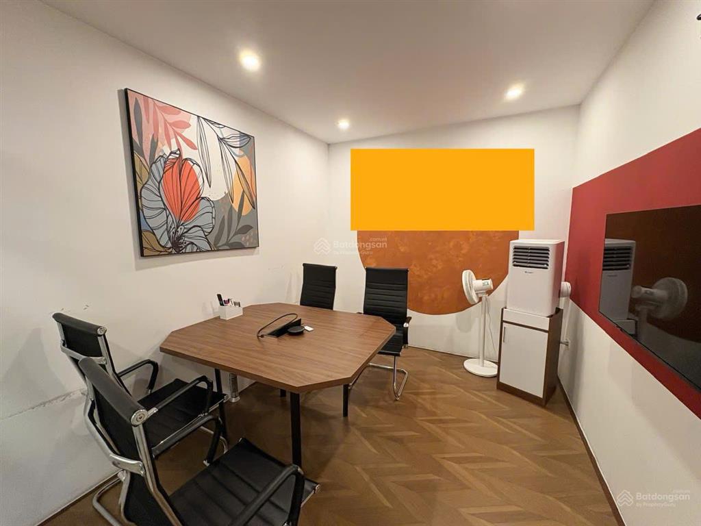 Cho thuê văn phòng 255m2 tại khu đô thị ngoại giao đoàn view thoáng đẹp, giá ưu đãi.  0983 492 ***