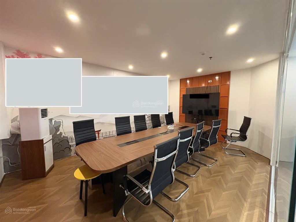 Cho thuê văn phòng 255m2 tại khu đô thị ngoại giao đoàn view thoáng đẹp, giá ưu đãi.  0983 492 ***
