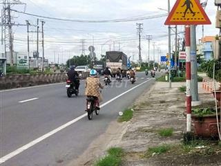 Cần bán nhà MT Quốc lộ 1, phường Long An