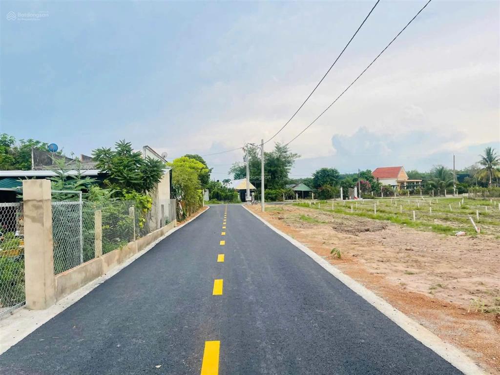 Đất mặt tiền đường nhựa tại minh thạnh  tphcm