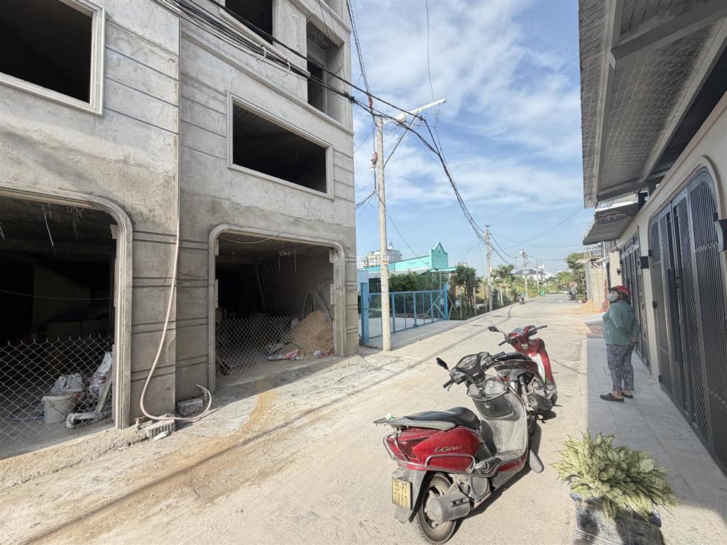 Bán nhà vườn lài gần cầu sắt cách 500m qua gò vấp