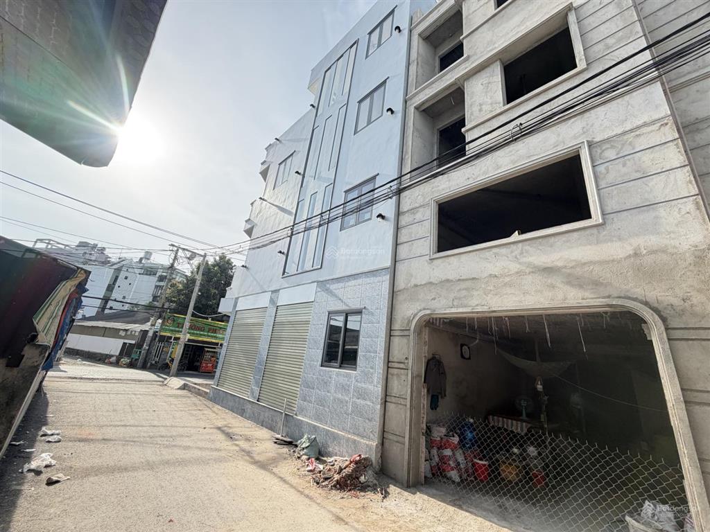 Bán nhà vườn lài gần cầu sắt cách 500m qua gò vấp