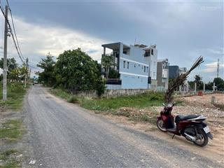 Bán đất mặt tiền sông vàm thuật vườn lài nhìn sang bình thạnh