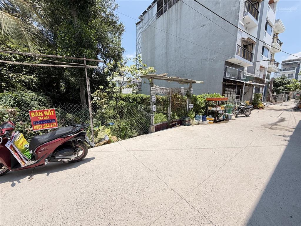 Bán đất hẻm 301 vườn lài gần cầu sắt cách 900m