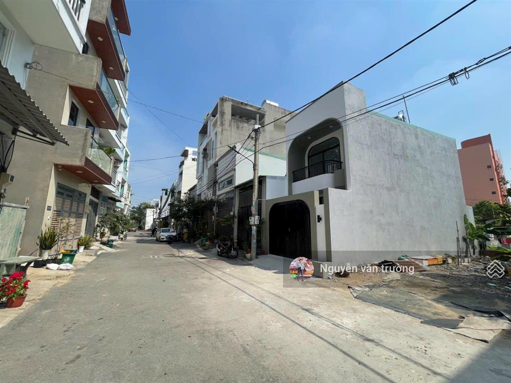 Bán nhà hẻm 154 vườn lài, gần cầu sắt nhà 3 lầu