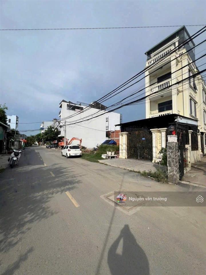 Bán đất mặt tiền hẻm 301 vườn lài gần cầu sắt ,sát sông sài gòn